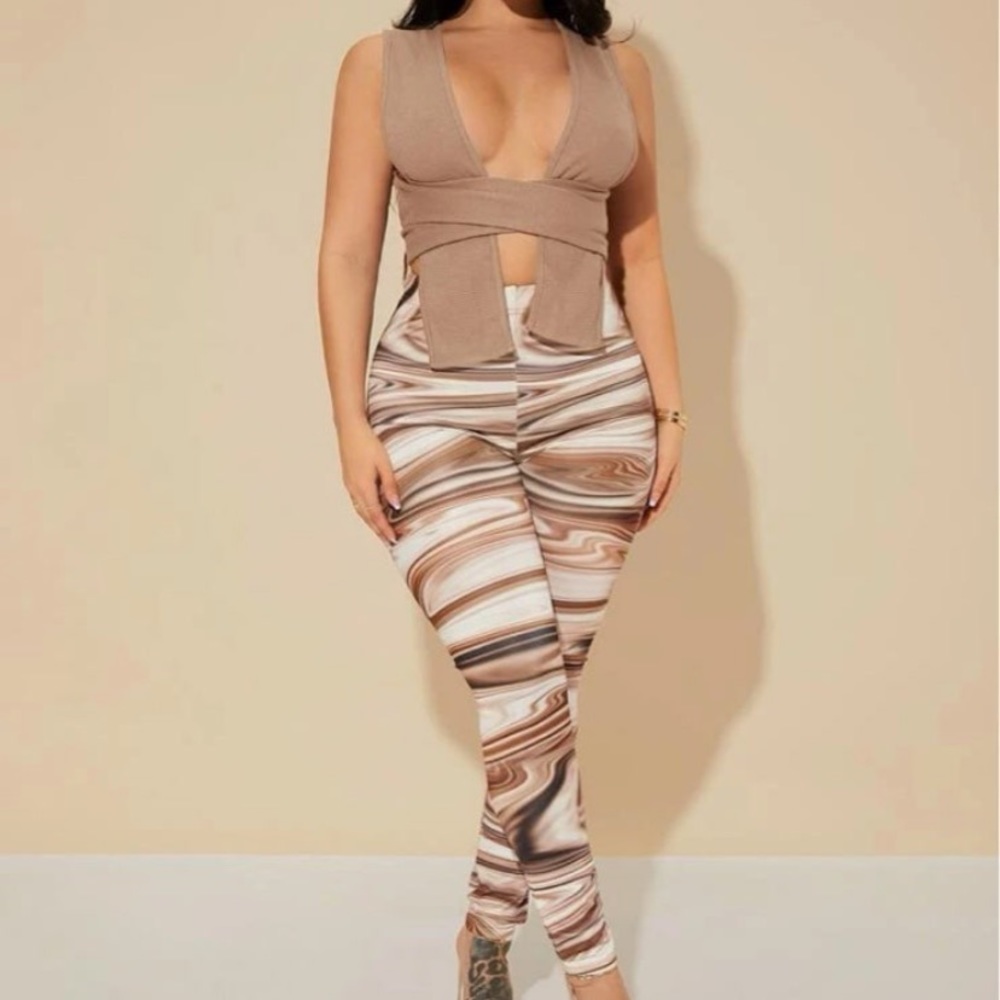 Two piece Tie crop top & leggings